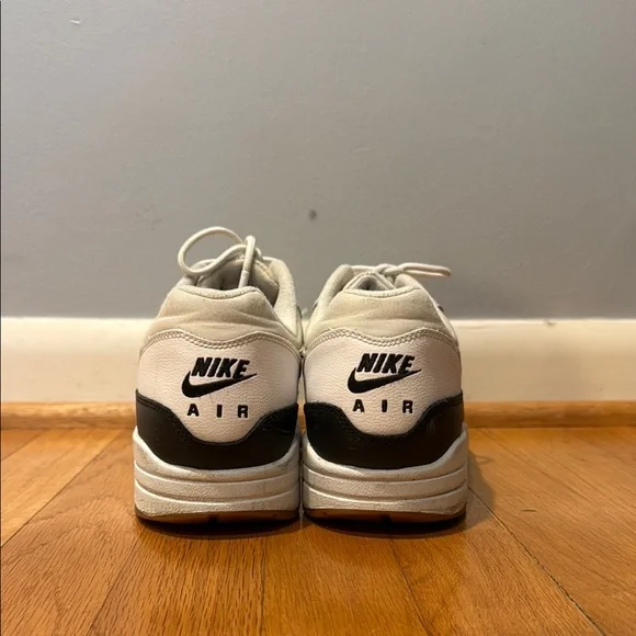 Nike Air Max 1 White Black Gum - Picture 2 of 6